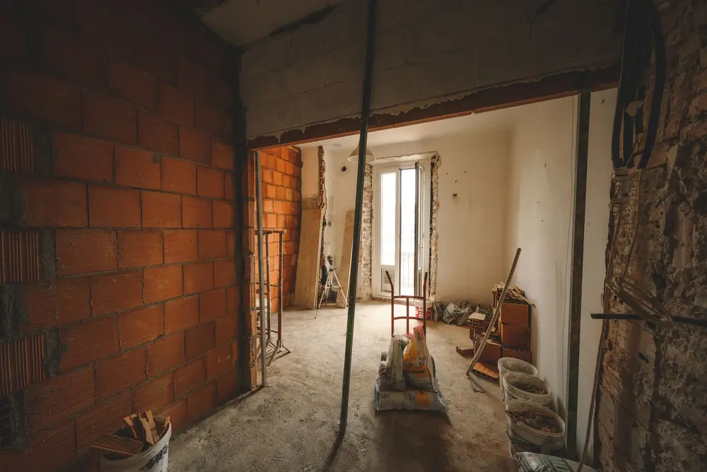 Mur de maçonnerie en cours (photo d'illustration)